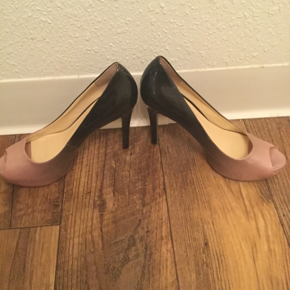 Guess peep toe pumps - Picture 3 of 4